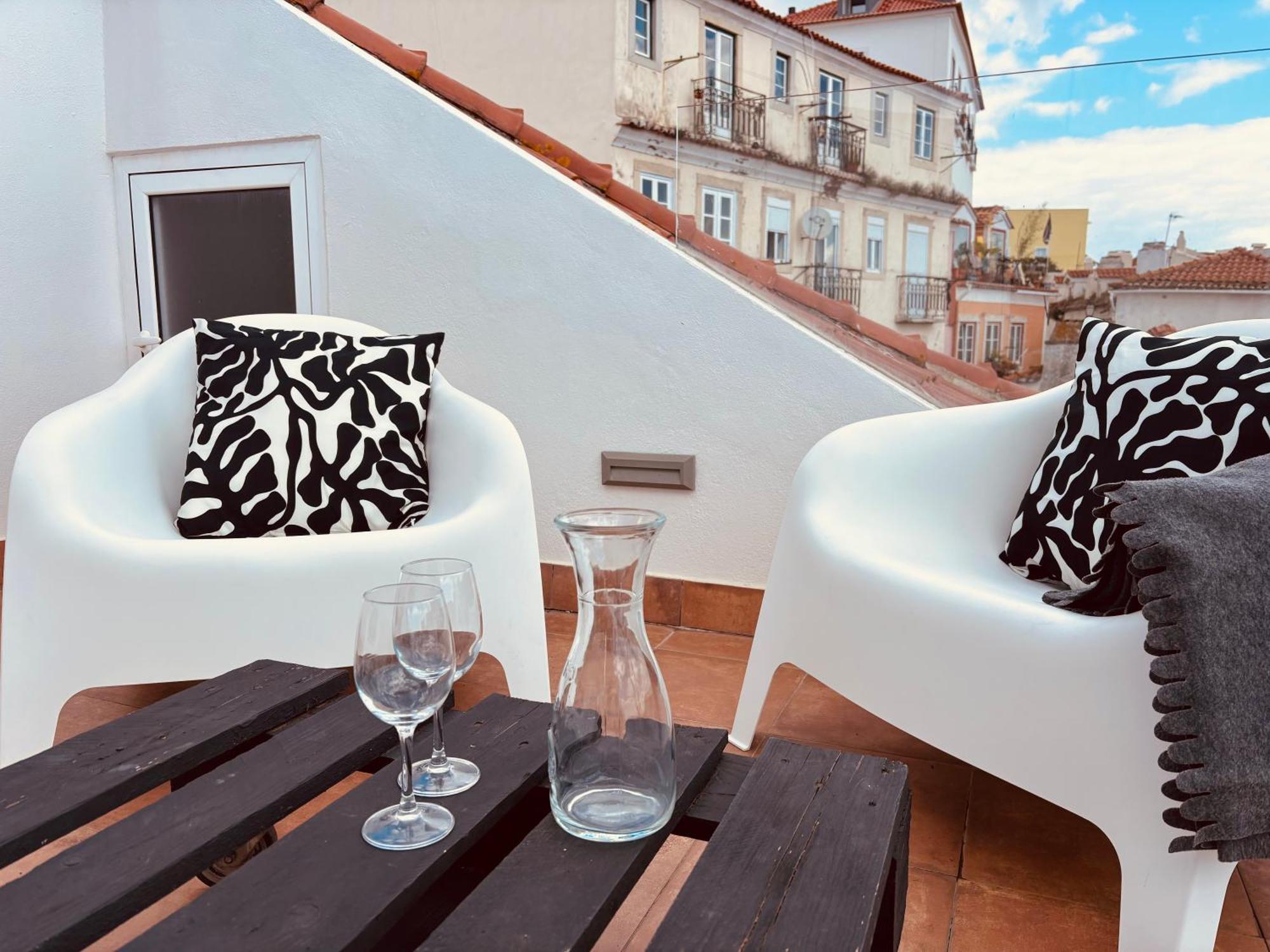 Cosy Alfama Hideout - With Rooftop Terrace Lisbon Exterior photo