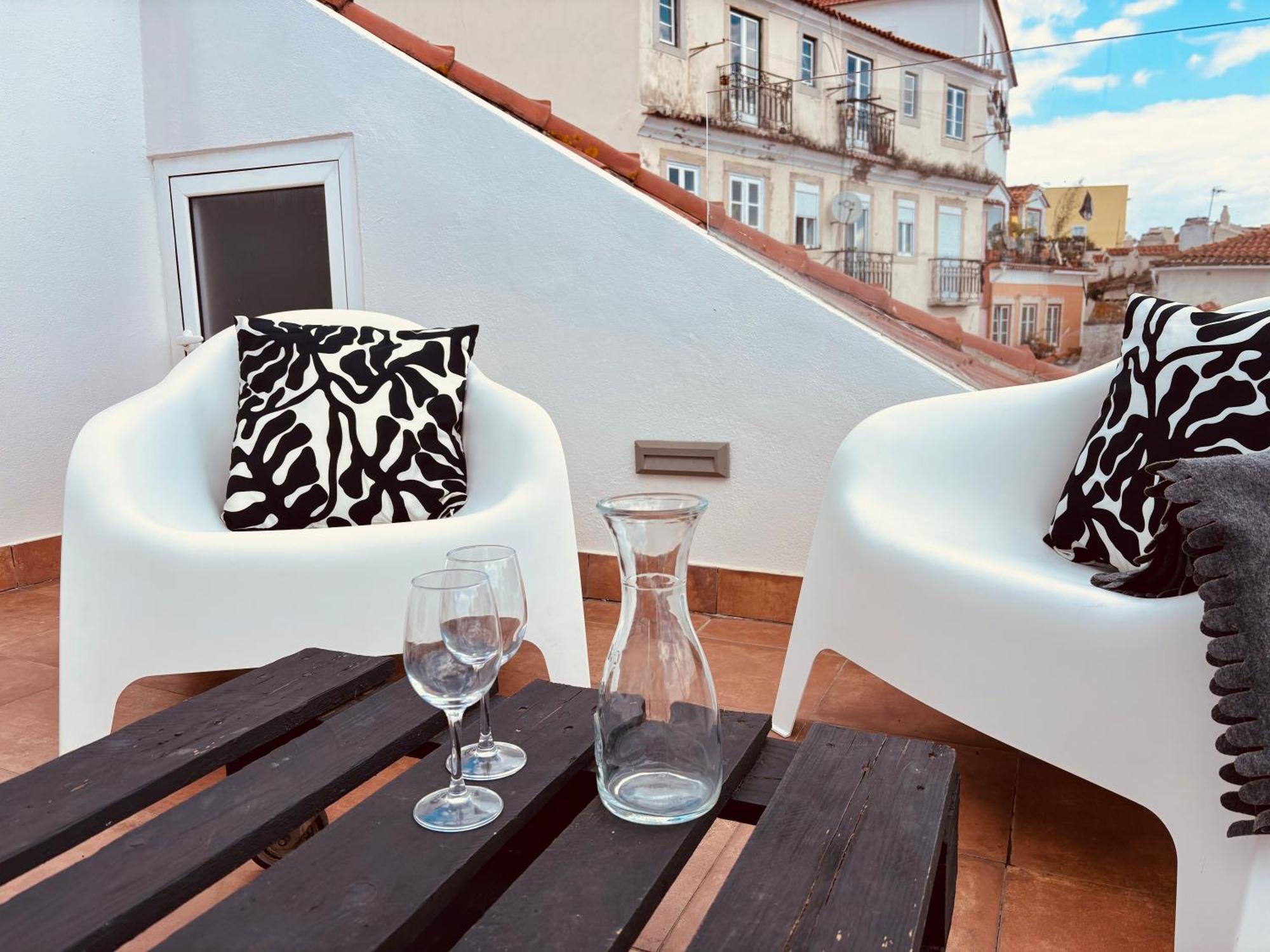 Cosy Alfama Hideout - With Rooftop Terrace Lisbon Exterior photo