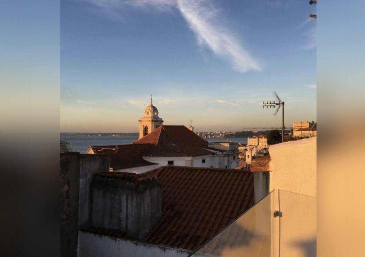 Cosy Alfama Hideout - With Rooftop Terrace Lisbon Exterior photo